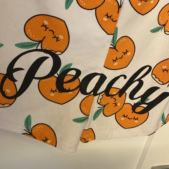 🍑We Care Weekend Edition Peachy Jammies 🍑 - Picture 6 of 7